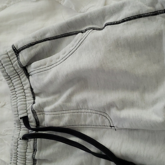 Urban Outfitters Shorts Size S-P - Picture 4 of 6
